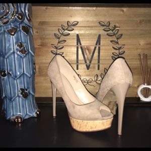 Forever 21 Faux Suede Pumps