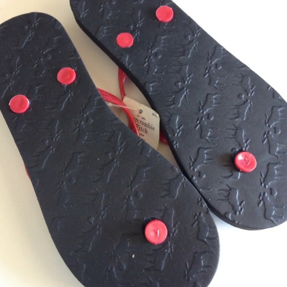 Abercrombie & Fitch  ||  flip flops - Picture 3 of 3