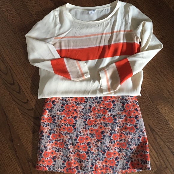 Club Monaco floral skirt - Picture 3 of 4