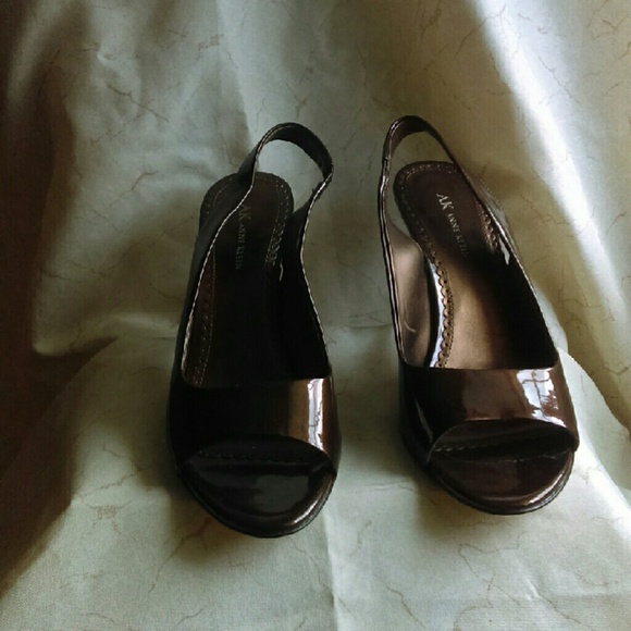 Sling back heels