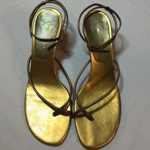 Gianni Bini strappy sandals 9.5