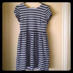 Classic black and white dress!