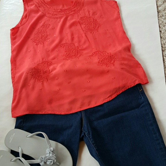 Trisha Tyler Tank - Picture 2 of 3