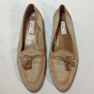 Talbots leather woven loafer flats size 8 N