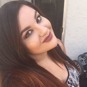Meet your Posher, Adriana