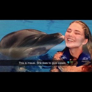 Meet your Posher, Alexis