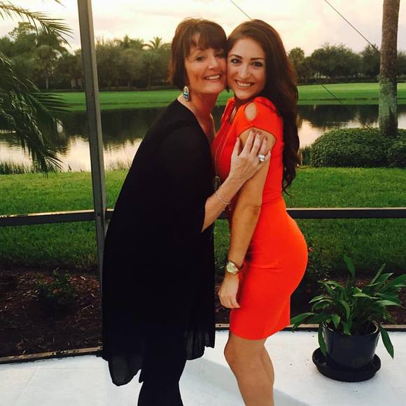 Meet your Posher, Jenna - Picture 1 of 1