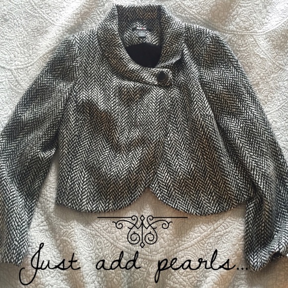 Cropped black and white tweed jacket
