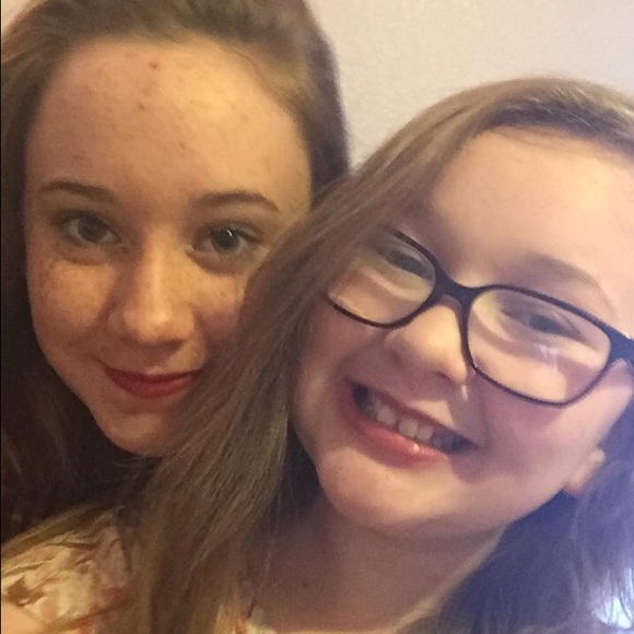 Meet your Posher, Amelia