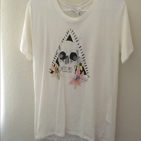 White with design t-shirt