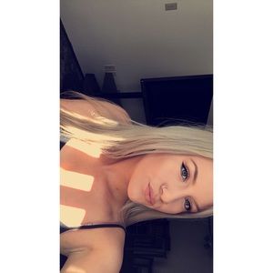 Meet your Posher, Kayla