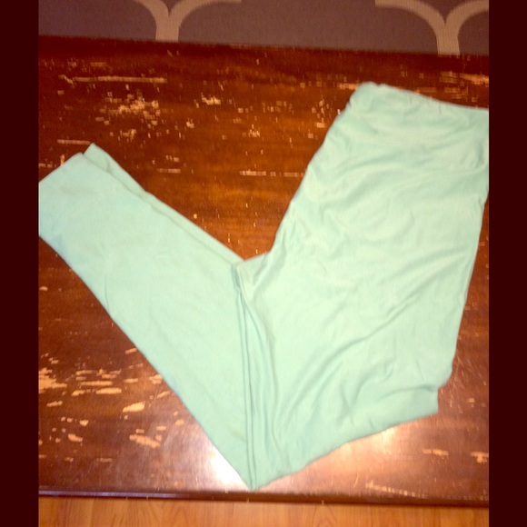 Sea Foam Green LuLaRoe TC leggings