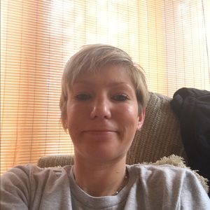 Meet your Posher, Leslie