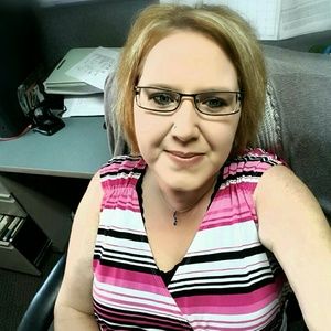 Meet your Posher, Angela