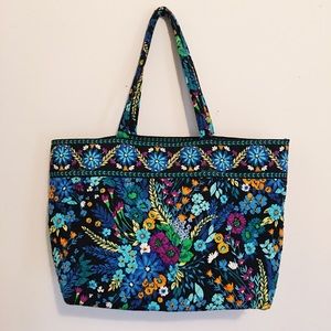 Vera Bradley Grand Tote