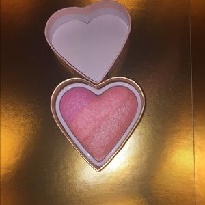 Two faced blush in sweethearts