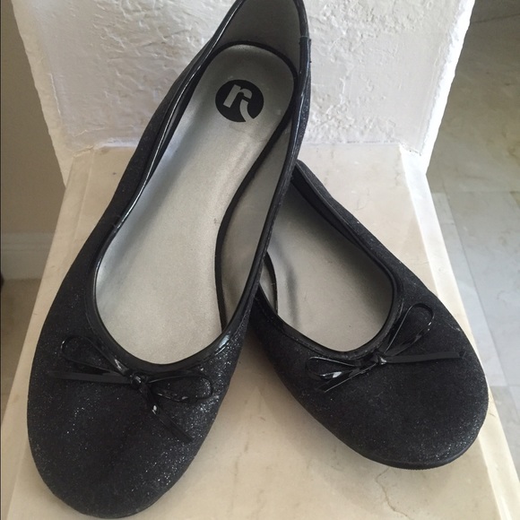 RI Sparkle  Ballet Flats