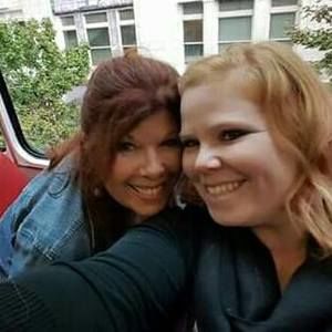 Meet your Posher, Roxanne