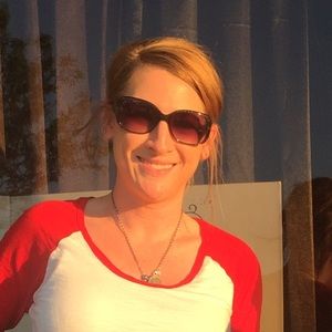 Meet your Posher, Lindsey