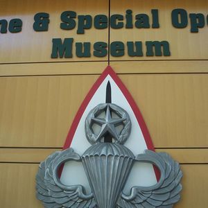 Meet your Posher, Dee