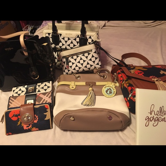 Meet your Posher, Brianna - Picture 2 of 3