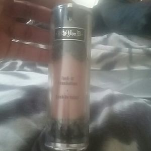 Kat Von D lock it foundation Deep 66