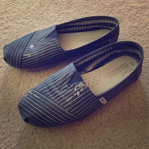 Authentic Navy TOMS