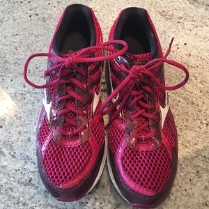 Mizuno wave runner 15th anniversary shoe