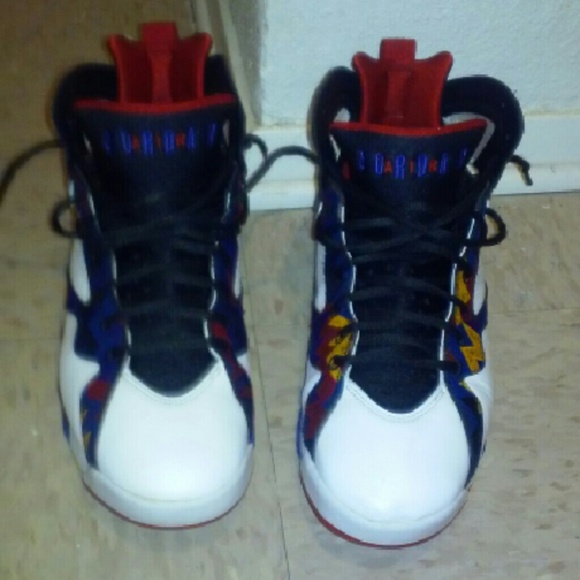 Retro - Picture 1 of 4