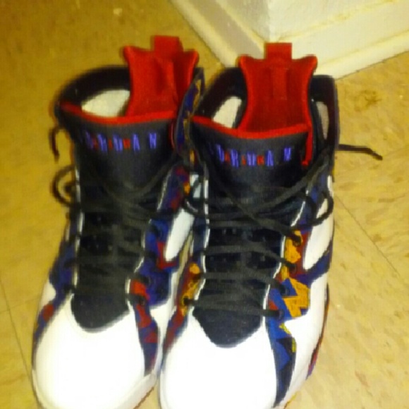 Retro - Picture 2 of 4