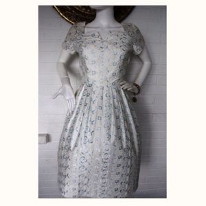 Vintage 1950's White Day Dress- Small/Medium