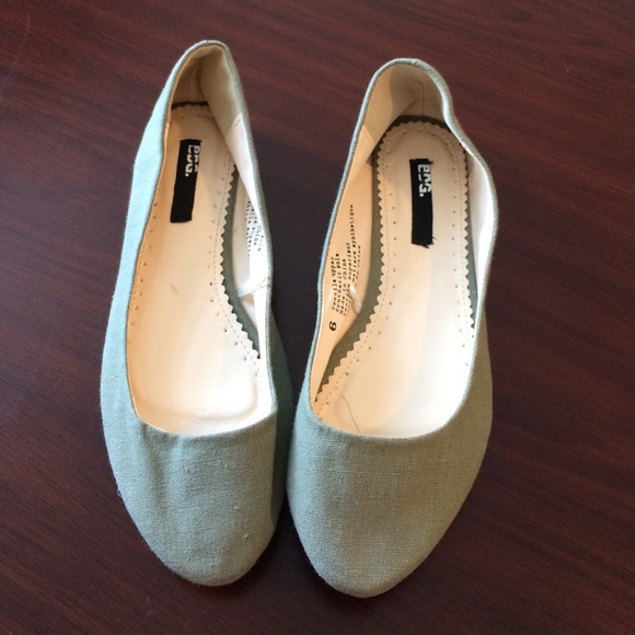 🎀HP🎀  Olive Green Flats