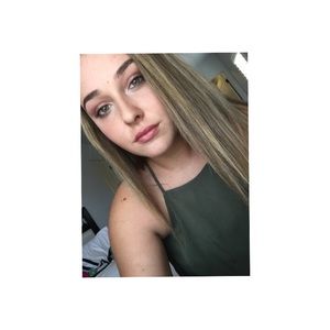 Meet your Posher, Riley