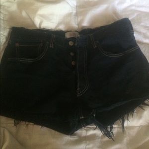 Levis high waisted NEW shorts !