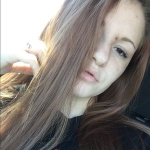 Meet your Posher, Makenzie