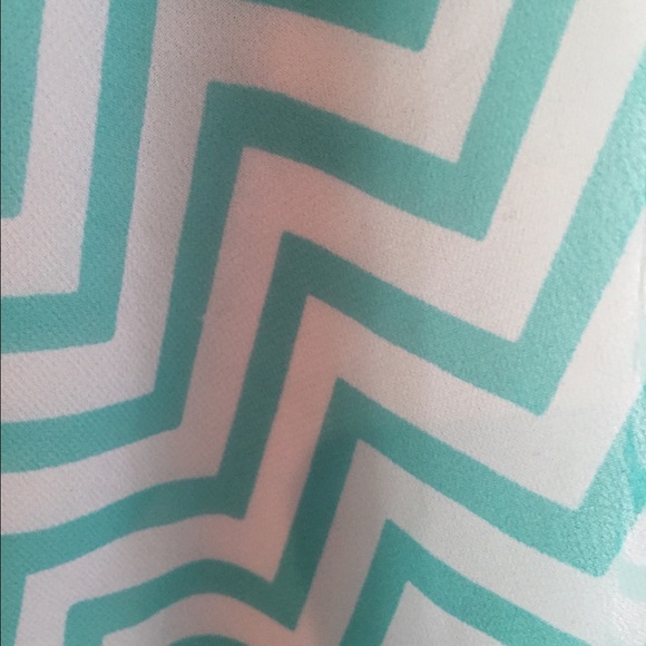 Rue 21 Chevron Print Spaghetti Strap Top - Picture 2 of 2