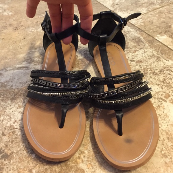 Sandals size 7