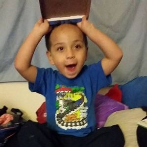 Meet your Posher, Crystal