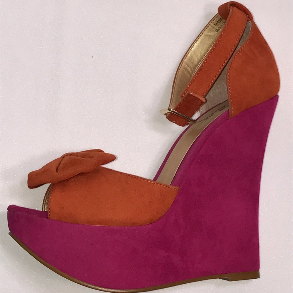 Luichiny Cute wedge 😃MUST HAVE😃