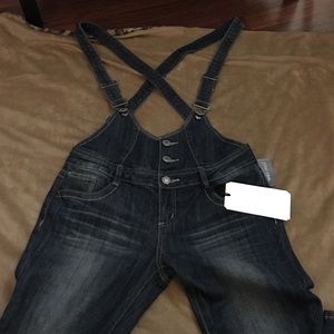 Super cuteeee overall pant