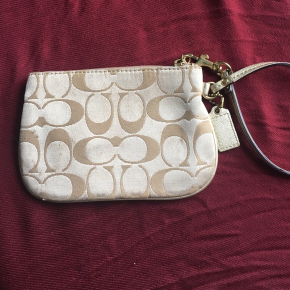 Coach wristlet - Picture 2 of 4