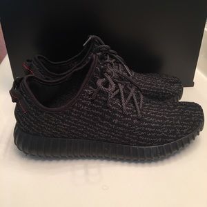 Adidas YEEZY 350 Boost Pirate Black