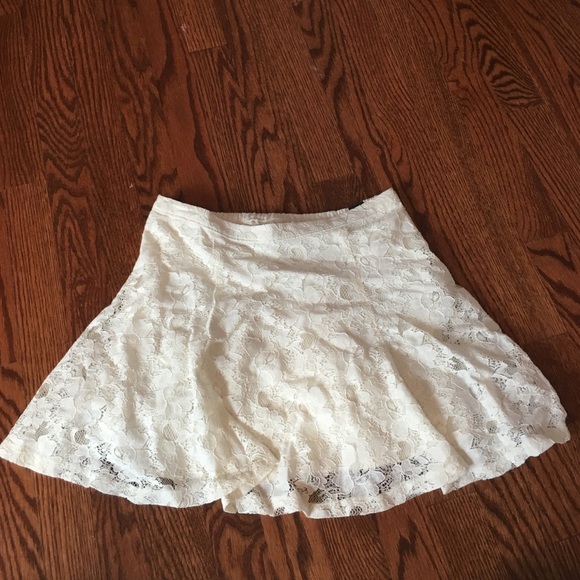 White lace skirt NWT