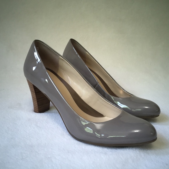 Calvin Klein taupe heels - Picture 3 of 4