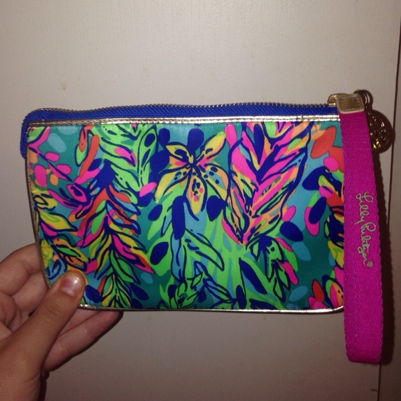 ❌SOLD❌Lilly Pulitzer Wristlet//Price Is Firm!💜