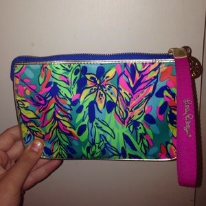 ❌SOLD❌Lilly Pulitzer Wristlet//Price Is Firm!💜