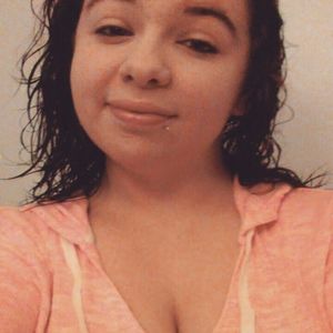 Meet your Posher, Maxine