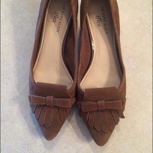 Ann Klein, brown suede work heel.