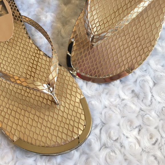 Dolce Vita Sandal - Picture 3 of 5
