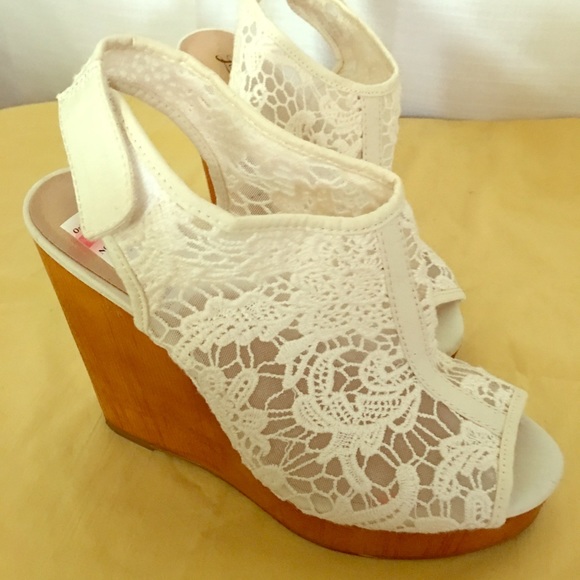 Shoes - Lucky brand wedges